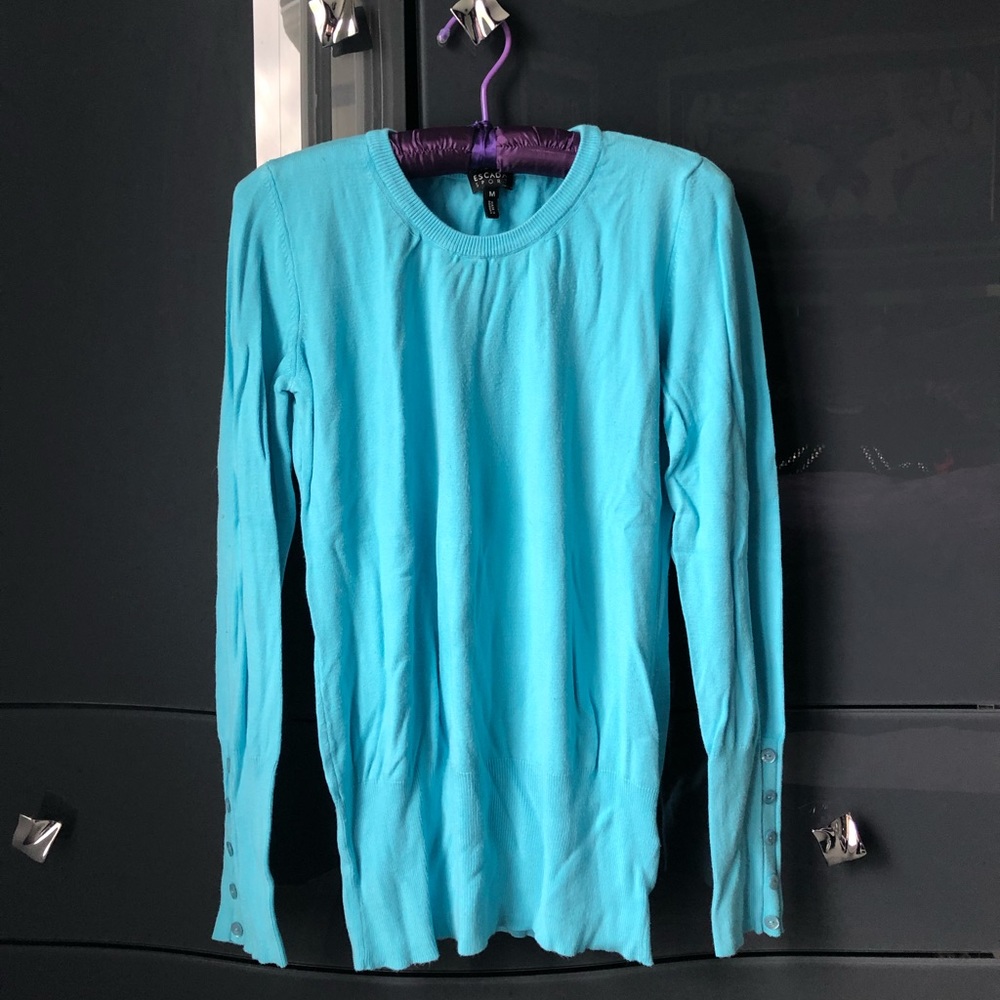 Escada baby blue sweater